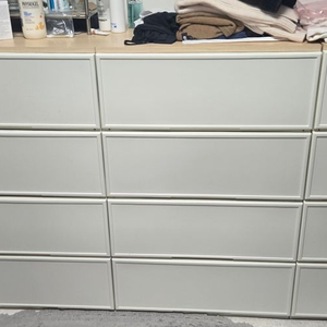 씨밀렉스 래폴드 서랍장 600L 4단(상판포함) 2개, 200L 4단(상판포함) 1개 판매합니다