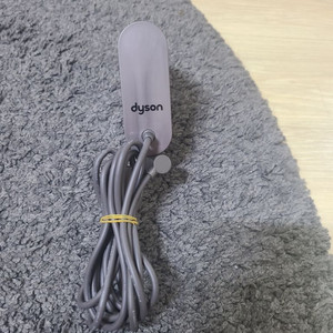 다이슨 무선청소기 충전기 V6 V7 V8용 충전기(정품 이미지