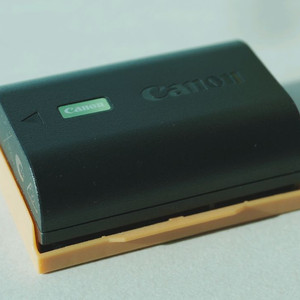 캐논 e6n 배터리, 거의새것