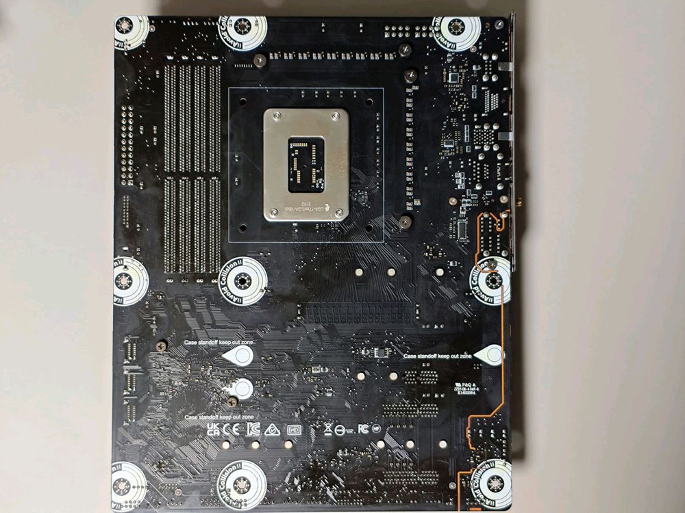 MSI Z690 EDGE DDR4--1