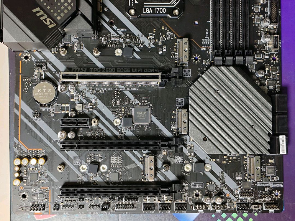 MSI Z690 EDGE DDR4--4