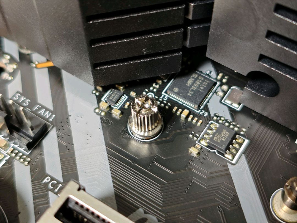 MSI Z690 EDGE DDR4--9