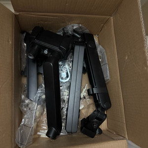 카멜 듀얼 모니터암(홀타입+벽면밀착) 팝니다.