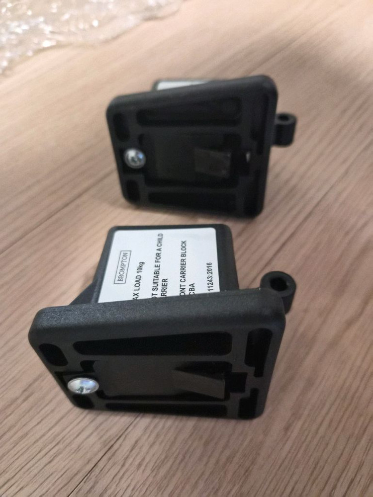 브롬톤 T라인 탈거 캐리어블락 2개 일괄판매 이미지