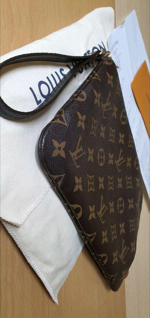 루이비통 에튀보야주pm 클러치백 정품A급(보증서O)구찌프라다디올고야드샤넬셀린느보테가생로랑버버리발렌시아가가방--7