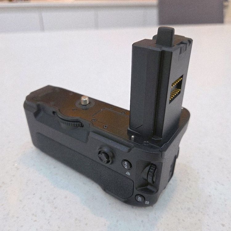 소니 A7M4 세로그립--5