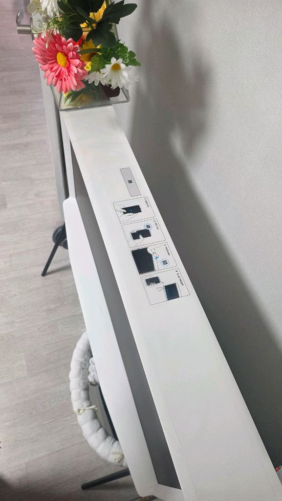 삼성 The Serif 43인치 QLED TV--1