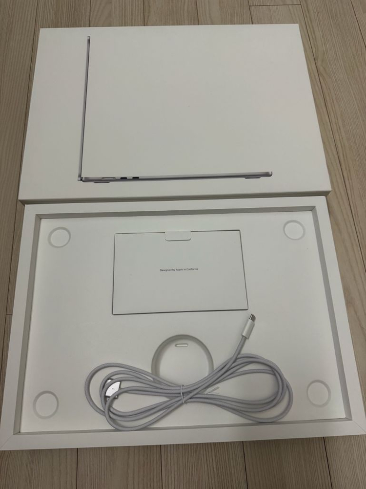 맥북에어 15인치 실버 M3 8GB 256GB SSD 기본형 팝니다.--4