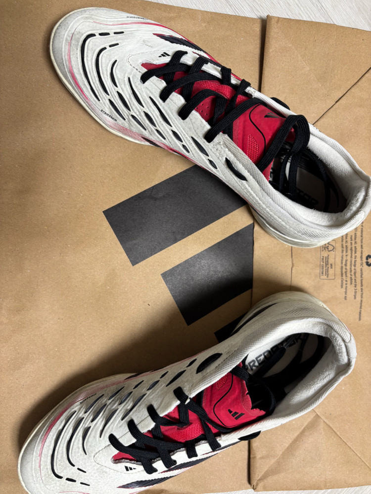 아디다스 프레데터 프로 TF 풋살화 255mm--8