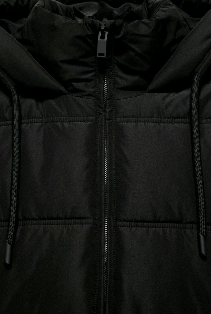 자라 검정후드 숏패딩 이미지