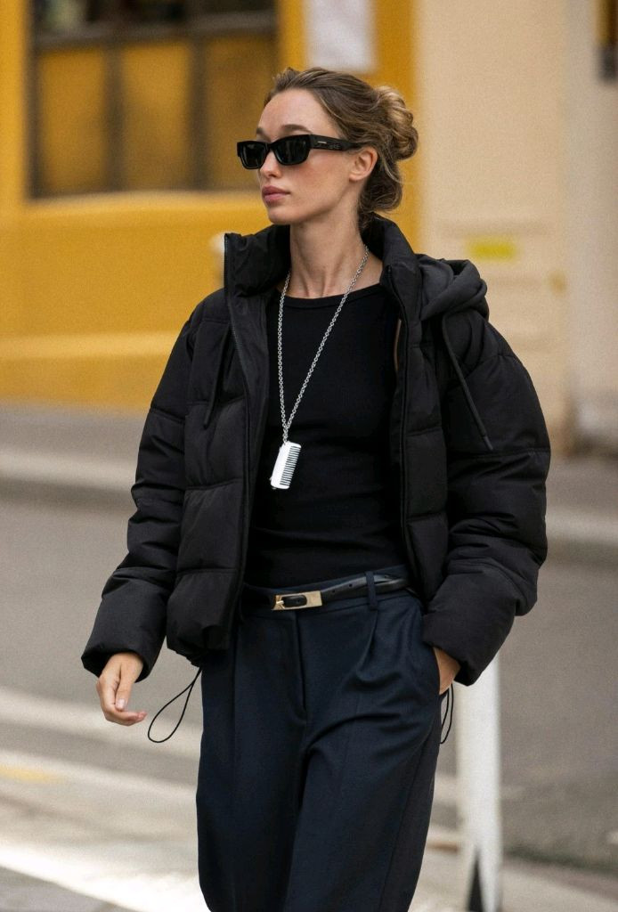 자라 검정후드 숏패딩 이미지