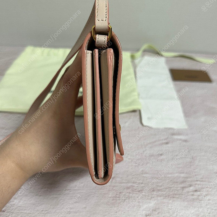 [풀구성] 버버리 TB 모노그램 레더 월렛 크로스백 핑크--5