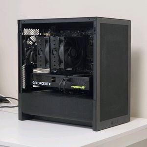 9800X3D 5070Ti 컴퓨터 본체 PC 게이밍 고사양 아이온2 배그