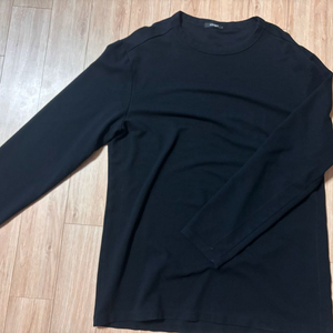 알레그리 긴팔티셔츠.