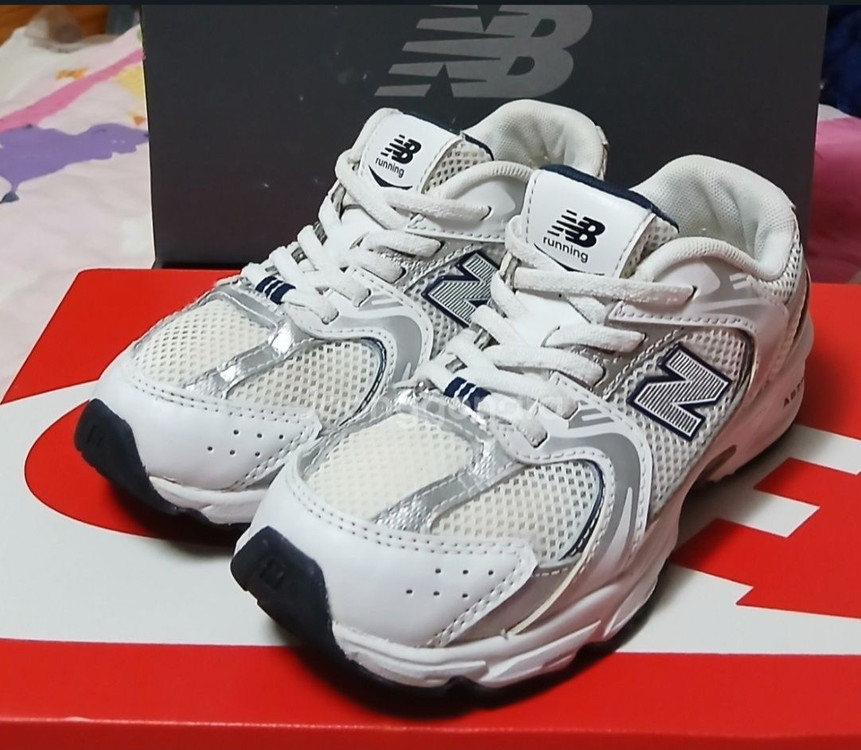 뉴발란스키즈 530화이트스틸 175운동화 이미지