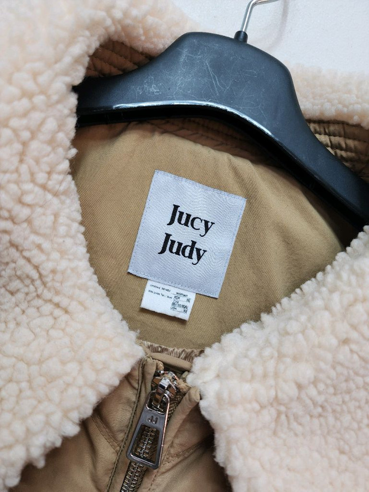 22년 쥬시쥬디 뽀글이 카라 퀼팅 구스패딩--4