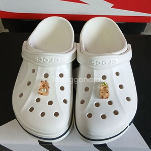 크록스정품 225<220~225>지비츠포함 바야밴드