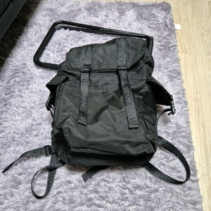 알렉산더왕 x h&m 콜라보 체어 백팩