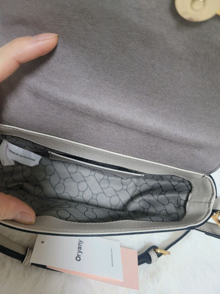 오야니 반달 라운드 크로스백 크림 숄더백 이미지