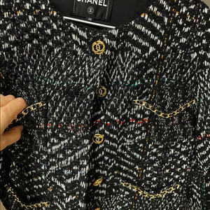 새상품! 네고X. 샤넬공방 CC로고 샤넬트위드자켓 블랙 36