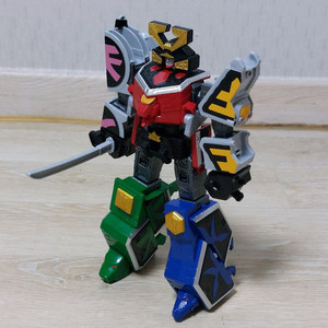 [DX 로보 유니버스]신켄오를 판매합니다.