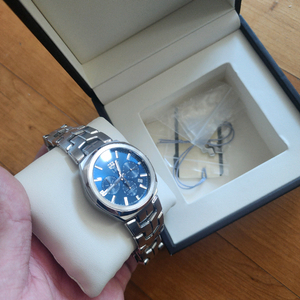 태그호이어 링크 칼리버17 크로노 오토 판매합니다