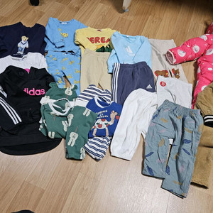 아기등원복 봄옷 상하의 셋업 등 23종(베베드피노, 블루독, 폴로, 리미떼두두, 블랙야크, 드타미, 보보쇼즈 등) 이미지