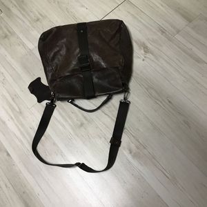 만다리나덕 올소가죽 남성 크로스백, 진한밤색