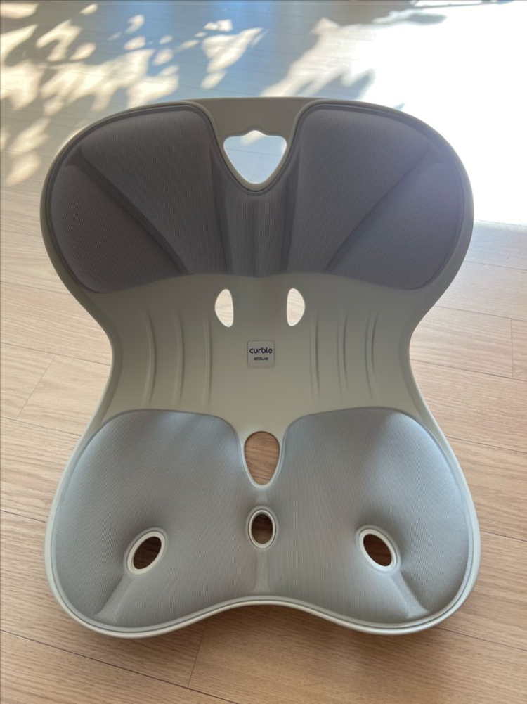 커블체어 와이더 이미지