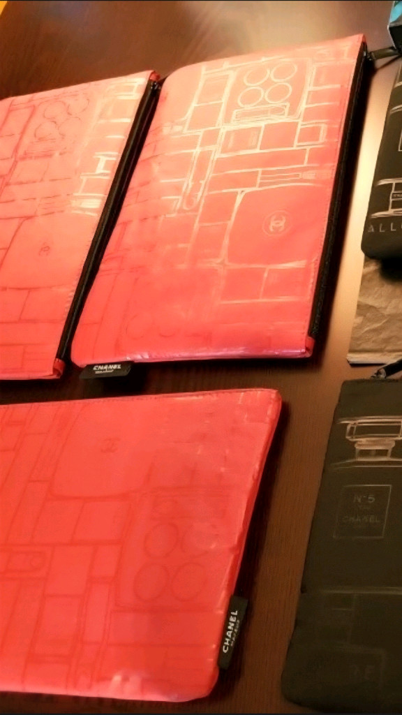 샤넬 빅 파우치 (레드. 레어템 )--1