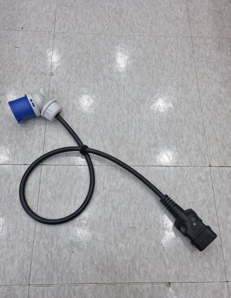 아우디 정품 전기차 충전 케이블 이미지