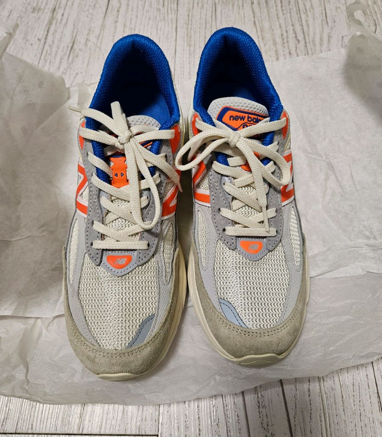 뉴발란스x키스x메디슨스퀘어가든 990v6 265사이즈--1
