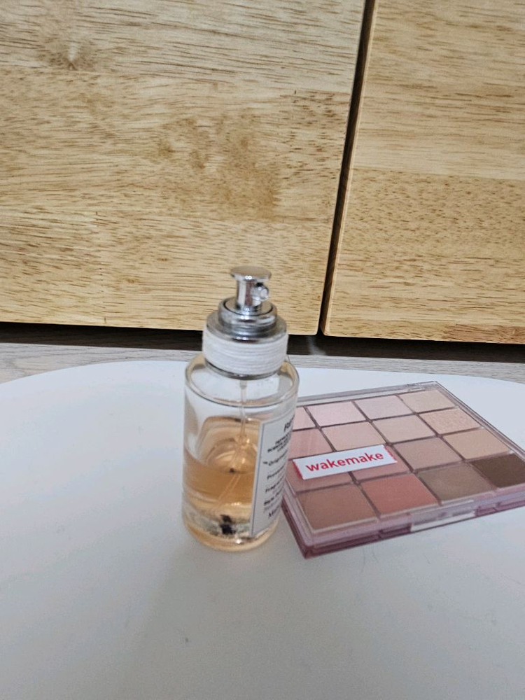 메종마르지엘라 향수+ 웨이크메이크 아이팔레트 이미지