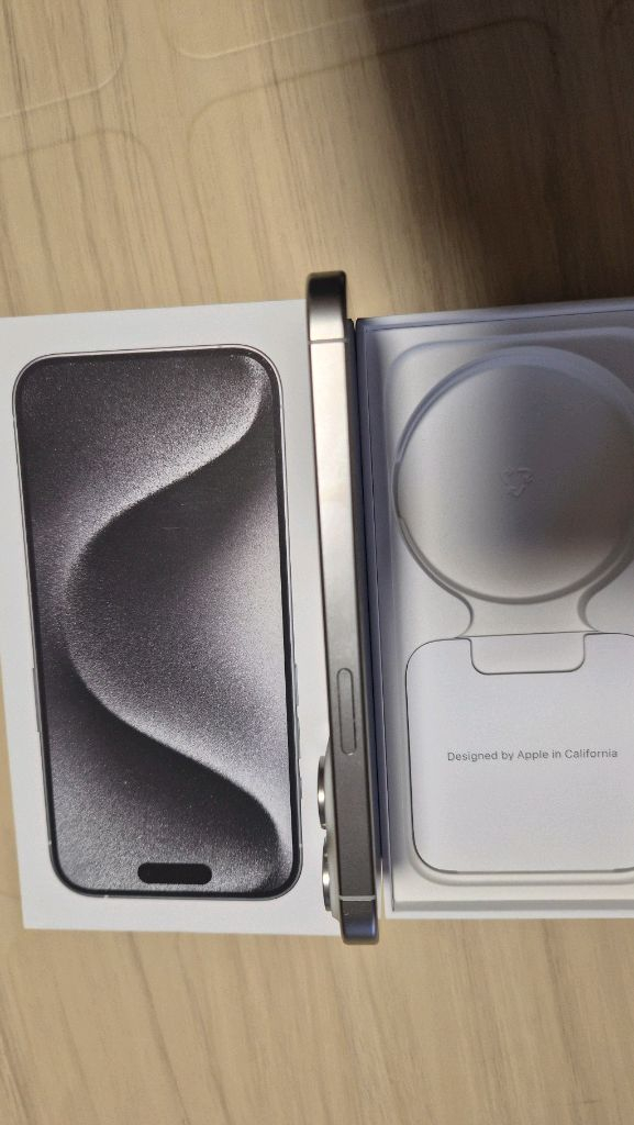 아이폰15프로 128G 화이트 이미지