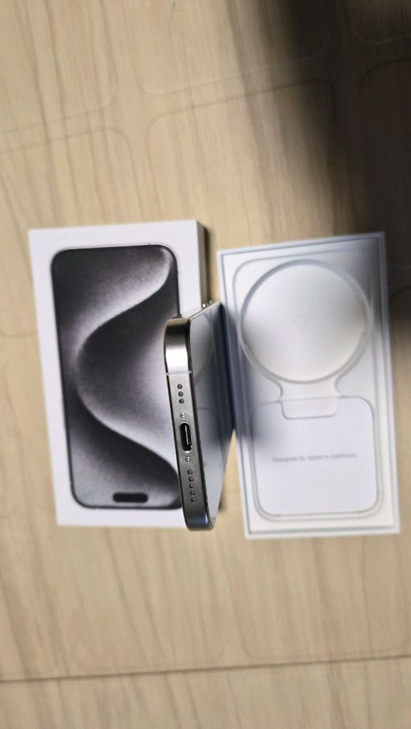 아이폰15프로 128G 화이트 이미지