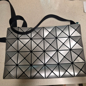 바오바오 크로스백 이미지