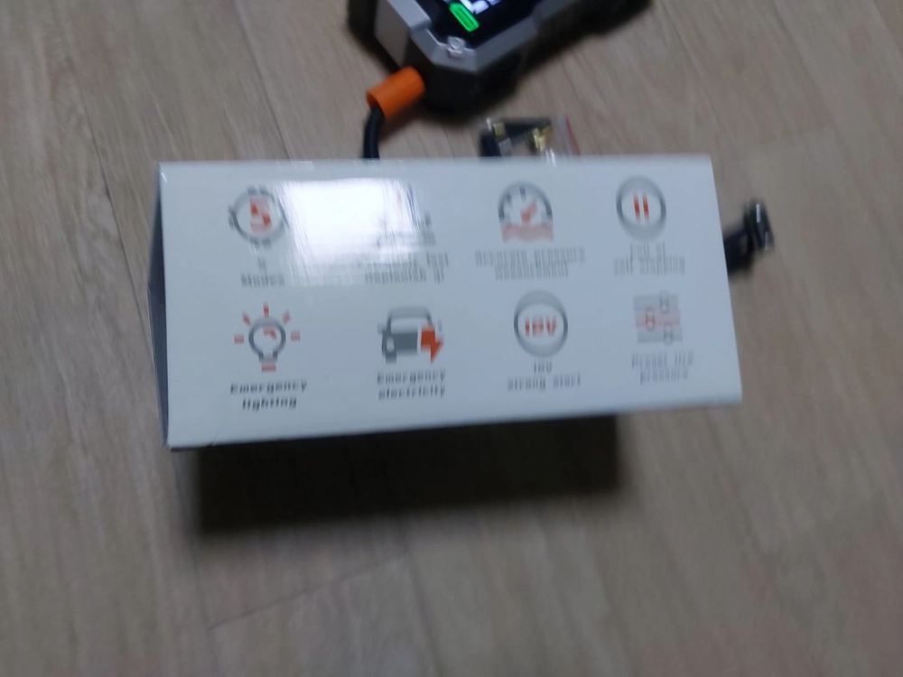 미사용 모든차종 점프가능 한 점프스타터 새상품 이에요 이미지