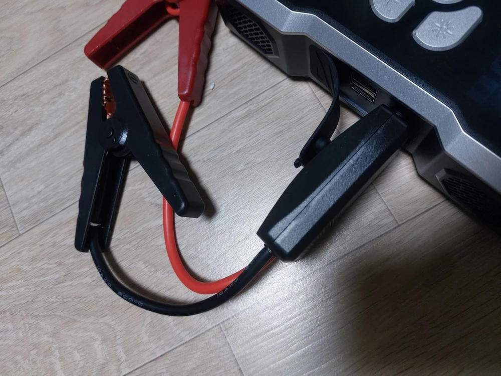 미사용 모든차종 점프가능 한 점프스타터 새상품 이에요 이미지