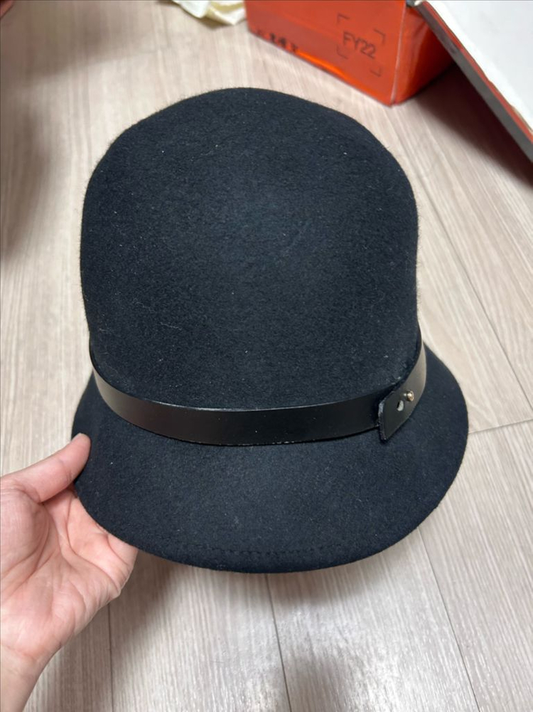 화이트샌즈 겨울 울모자 클로슈햇--2