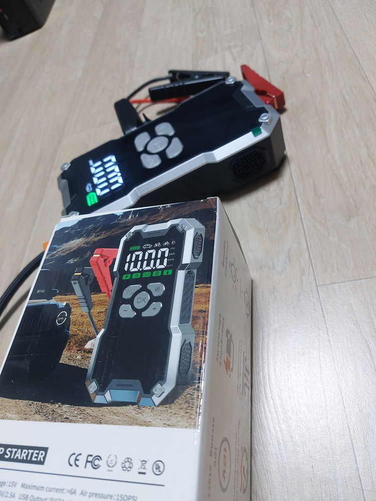 미사용 모든차종 점프가능 한 점프스타터 새상품 이에요--2