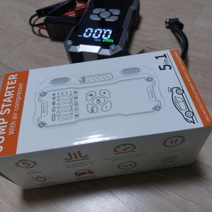 미사용 모든차종 점프가능 한 점프스타터 새상품 이에요