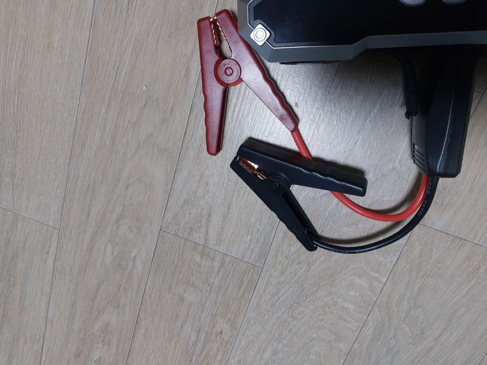 미사용 모든차종 점프가능 한 점프스타터 새상품 이에요--1