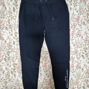 타미힐피거 로고스웨트팬츠 S새상품팝니다