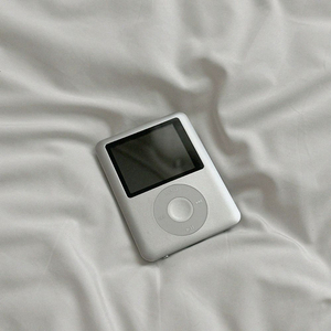 MP3 플레이어에 음원, 글, 영상 넣어주실분 이미지