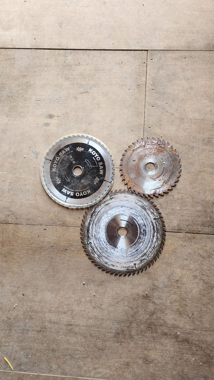 슬라이딩 각도절단기 이미지