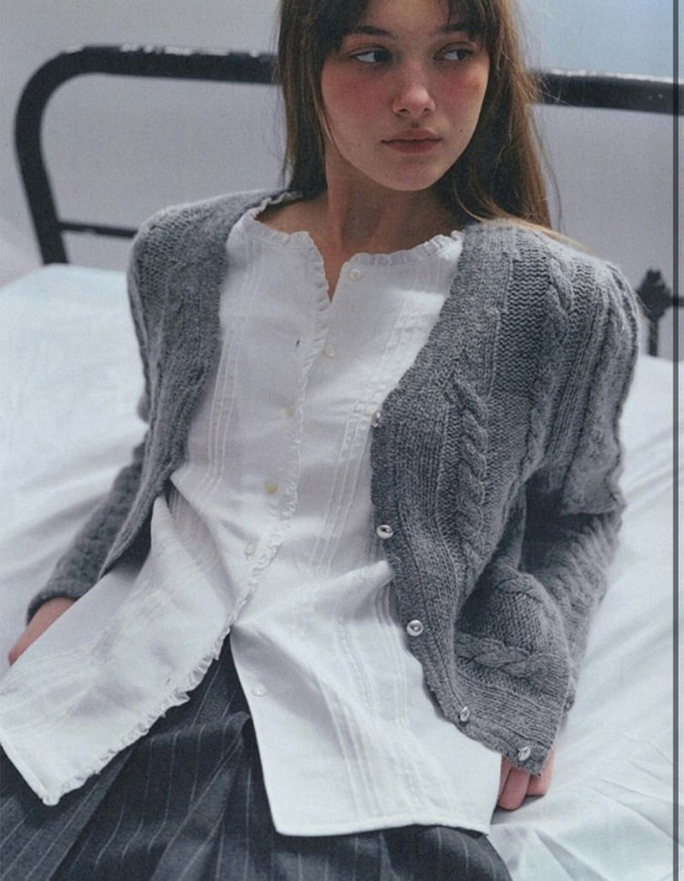 택포) 타낫 pepit cotton frill blouse 페핏 프릴 블라우스--0