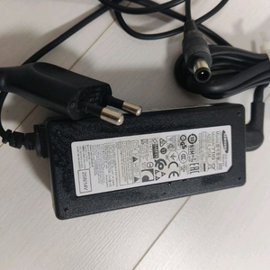 삼성전자 모니터 어댑터