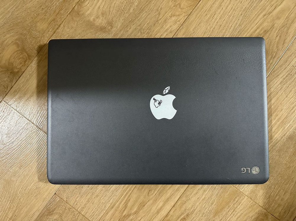 엘지 터치가능 노트북 i5/지포스/8기가/ssd256 정상부팅(부품용) 제품 12만원 판매--1