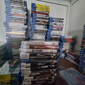 플스 타이틀 및 주변기기 플스4 플스5 PS4 PS5 SSD 듀얼센스 듀얼쇼크 이미지