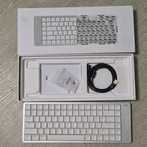 로프리 플로우2 84키 서퍼축 화이트 키보드 유무선 블루투스 키보드